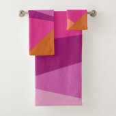 Geometrische kleurenblokken in Paarse magenta Bad Handdoek (Insitu)