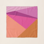 Geometrische kleurenblokken in Paarse magenta Sjaal<br><div class="desc">Levendige en gewaagde geometrische kleurblokkering met diagonale lijnen en driehoeken in magenta,  paars,  ambergeel,  perzik en oranje,  op maat van jouw naam.</div>