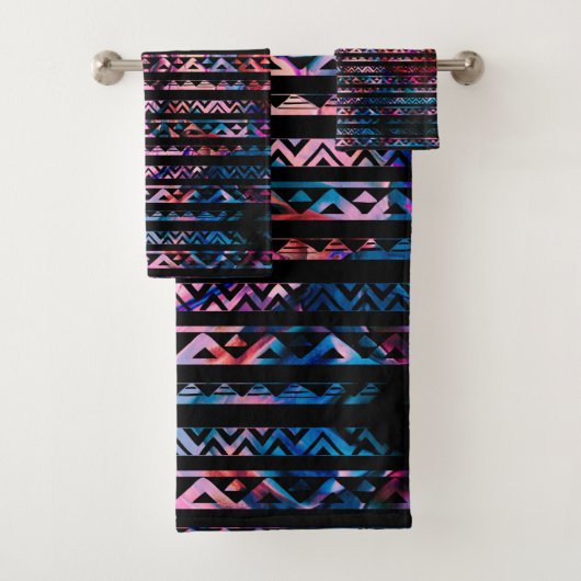 Geometrische lijnen Tribaal goud op abstracte verf Bad Handdoek (Insitu)