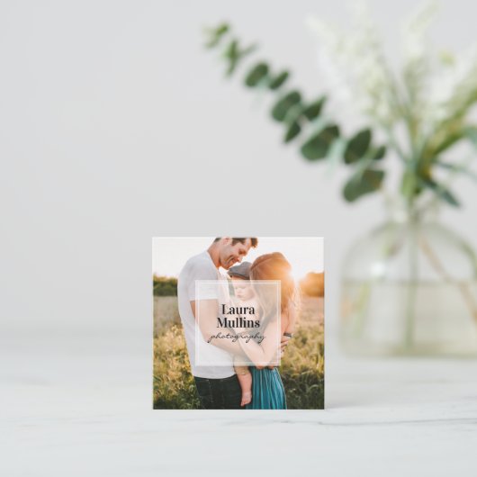 Geometrische minimale witte vierkant moderne fotog vierkante visitekaartje (Staand voorkant)