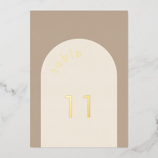 Geometrische minimale zand-beige baardbeton tabel folie uitnodiging (Voorkant)