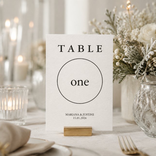 Geometrische Minimalistische Wintertrouw Serif Typ (Editorial Minimalist Winter Wedding Geometric Table Number)