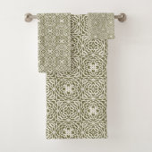 Geometrische Olijf Bloem Rooster Bad Handdoek (Insitu)