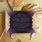 Geometrische paarse Gatsby-huwelijksdetails in gou RSVP Kaartje