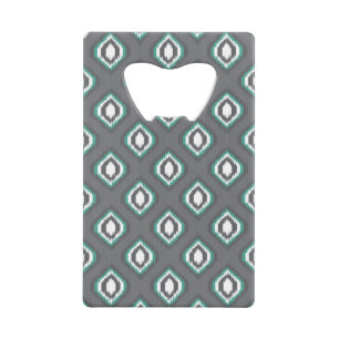 Geometrische retro ikat tribaal patroon creditkaart flessenopener