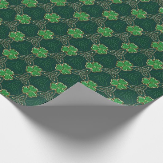 Geometrische St. Patrick's Day Keltische Triskele Cadeaupapier (Hoek)