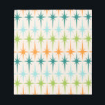 Geometrische Starbursts Notitieblok<br><div class="desc">Vintage. Geometrie. Starbursten. Als je van die woorden houdt, is dit retro Geometrische Starbursts Notitieblok voor jou. Dit moderne ontwerp uit de midden eeuw heeft een crèmeachtergrond met rijen turquoise, kalkgroen, oranje en blauwgroen sterrenbursts. Dit modelontwerp paren prachtig met de Retro Atomic Mobile Pattern van Strange Little Onion en Retro...</div>