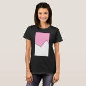 Geometrische tweelinggolfpatroon, roze anjer en t-shirt (Voorkant volledig)