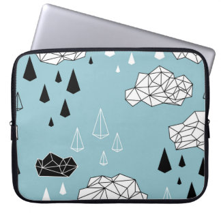 Geometrische wolken en regen, naadloos patroon. laptop sleeve