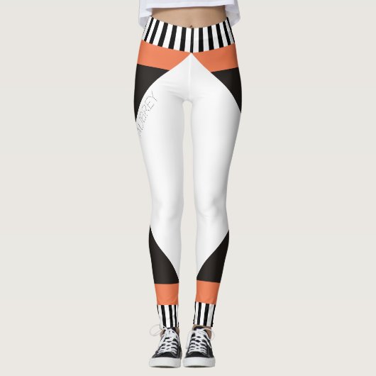 Geometrische zwarte en witte strepen modern koraal leggings (Voorkant)