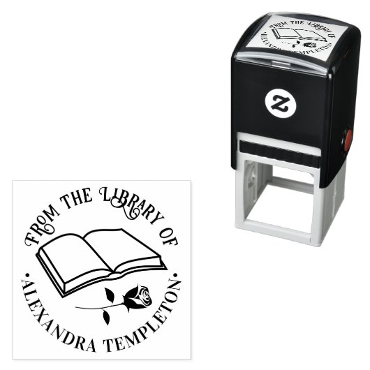 Geopend boek met roos 'Uit de bibliotheek van' naa Zelfinktende Stempel (In situ)