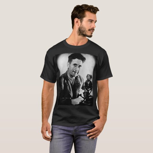 George Orwell bij de BBC T-shirt (Voorkant volledig)