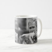 George W Struik die een keuten eet Koffiemok (Voorkant rechts)