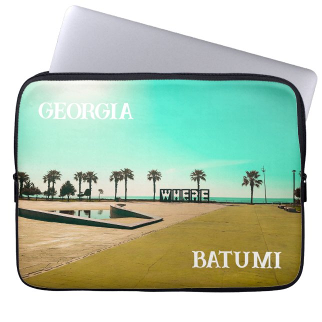 Georgisch architectuurlandschap Batumi Laptop Sleeve (Voorkant)