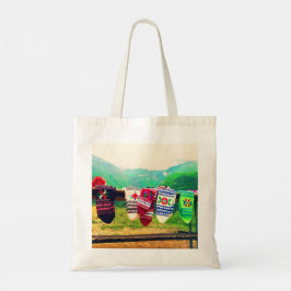 Georgische bergen tote bag
