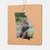 Georgische staatfoto, naam van de stad keramisch ornament (Links)