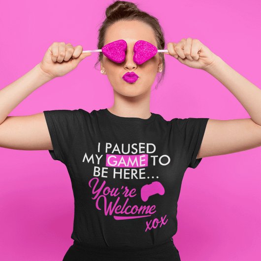 Gepauzeerd spel Hot Pink Gamer Meisje Slogan T-shirt