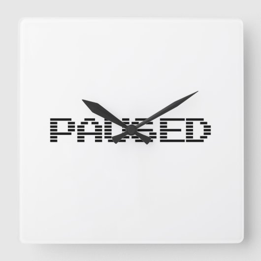 GEPAUZEERD VIERKANTE KLOK (Voorkant)