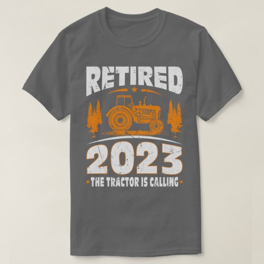 Gepensioneerd 2023 De tractor belt boer T-shirt (Design voorkant)