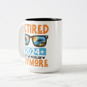 Gepensioneerd 2024 Mijn probleem niet meer, meer p Tweekleurige Koffiemok (Voorkant links)
