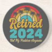 Gepensioneerd 2024 Mijn probleem niet meer, meer p Zandsteen Onderzetter (Voorkant)