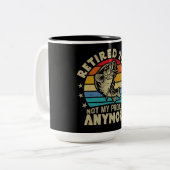 Gepensioneerd 2024 niet mijn probleem meer grappig tweekleurige koffiemok (Voorkant links)