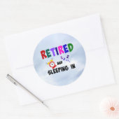Gepensioneerd en ingeslapen ronde sticker (Envelop)