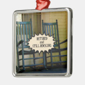 Gepensioneerd en nog steeds Rockbaar aangepast ont Metalen Ornament (Links)