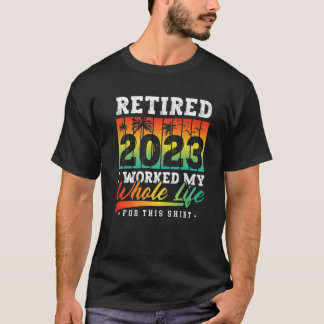 Gepensioneerd in 2023 Zonnevaste pensionering Man T-shirt