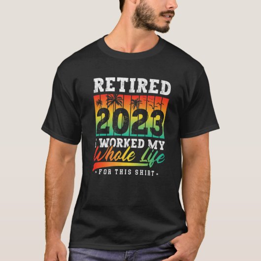 Gepensioneerd in 2023 Zonnevaste pensionering Man T-shirt (Voorkant)
