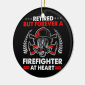 Gepensioneerd maar altijd brandweerman op hart keramisch ornament (Links)