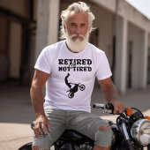 Gepensioneerd maar niet vermoeid pensioen motorspo t-shirt