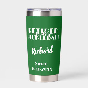 Gepensioneerd om te spelen Pickleball Modern Green Geïsoleerde Drinkbeker