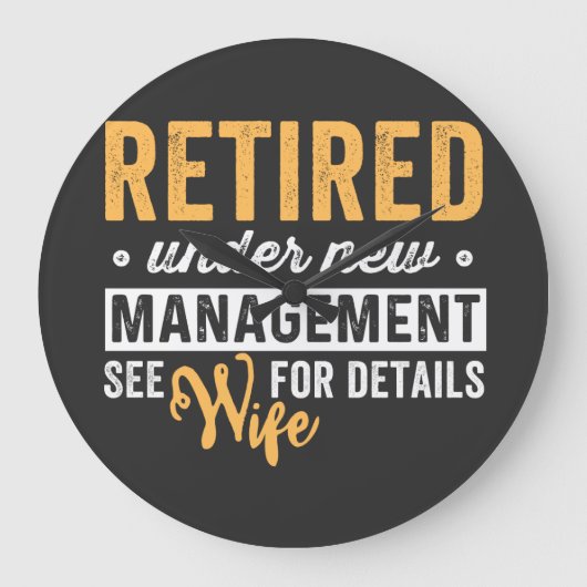 gepensioneerd onder nieuw management zie vrouw voo grote klok (Voorkant)