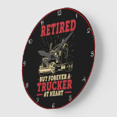 Gepensioneerd, voor altijd een trucker in hart en grote klok (Hoek)