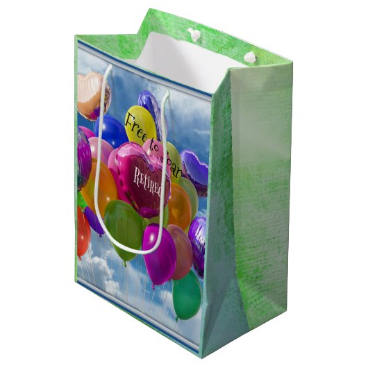 Gepensioneerd, Vrij om te zweven Medium Cadeauzakje (Voorkant Gekanteld)