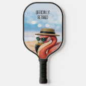 Gepensioneerde Flamingo op het strand met Pet & Zo Pickleball Paddle (Voorkant)