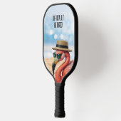 Gepensioneerde Flamingo op het strand met Pet & Zo Pickleball Paddle (Links)