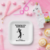 Gepensioneerde golfspeler Swinging in Pensioen-mod Papieren Bordje (Feest)