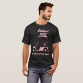 Gepensioneerde Humor Golf Cart Flamingo Retirement T-shirt (Voorkant volledig)
