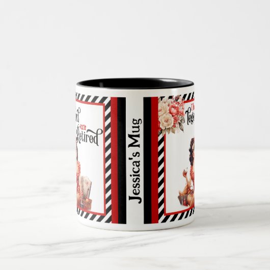 Gepensioneerde Legend Pinup Tweekleurige Koffiemok (Center)