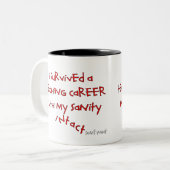 Gepensioneerde lesgeven, Hilarious Gezegden Tweekleurige Koffiemok (Voorkant links)