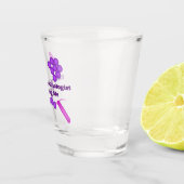 Gepensioneerde microbioloog, niet tegen me. shot glas (Rechts)