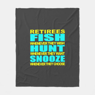 Gepensioneerden vissen jagen en snoozen fleece deken