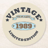 Gepersonaliseerd 30-jarig verjaardagsfeest ronde kartonnen onderzetter (Voorkant)