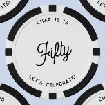 Gepersonaliseerd 50 Vijftigste verjaardag Poker Chips<br><div class="desc">Een modern chique typografisch ontwerp in zwart-wit om uw 50e verjaardag in stijl te vieren. Verander de tekst om te personaliseren.</div>
