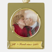 Gepersonaliseerd 50e Golden Wedding Jubileum Verguld Banner Ornament (Voorkant)