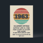 Gepersonaliseerd  60ste verjaardagsfeest kaart<br><div class="desc">U kunt wat originaliteit toevoegen met deze limited edition, premium kwaliteit en origineel, stijlvol, retro en uiterlijk verjaardagsgrafisch ontwerp met een cool typografie lettertype. Dit is een geweldig cadeau-idee voor mannen, vrouwen, echtgenoten, vrouwen, vriendinnen en vriendjes die dol zijn op dit unieke kunstwerk. Het beste unieke en leuke vakantiegift voor...</div>