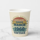 Gepersonaliseerd  65ste verjaardagsfeest papieren bekers (Voorkant)