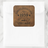 Gepersonaliseerd  65ste verjaardagsfeest vierkante sticker (Tas)